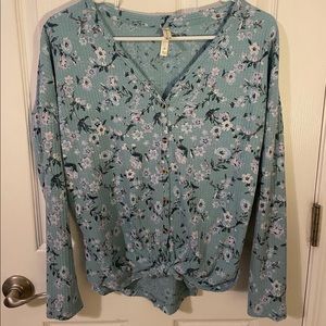 Size small long sleeve